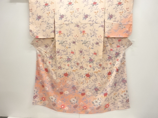 未使用品　縮緬地枝花模様訪問着